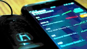 Oro: bajo la presión del dólar